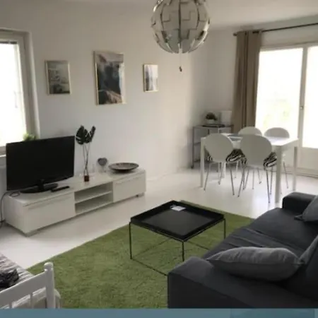 Kotimaailma - Ihastuttava Kaksio Munkkivuoresta * Helsinki